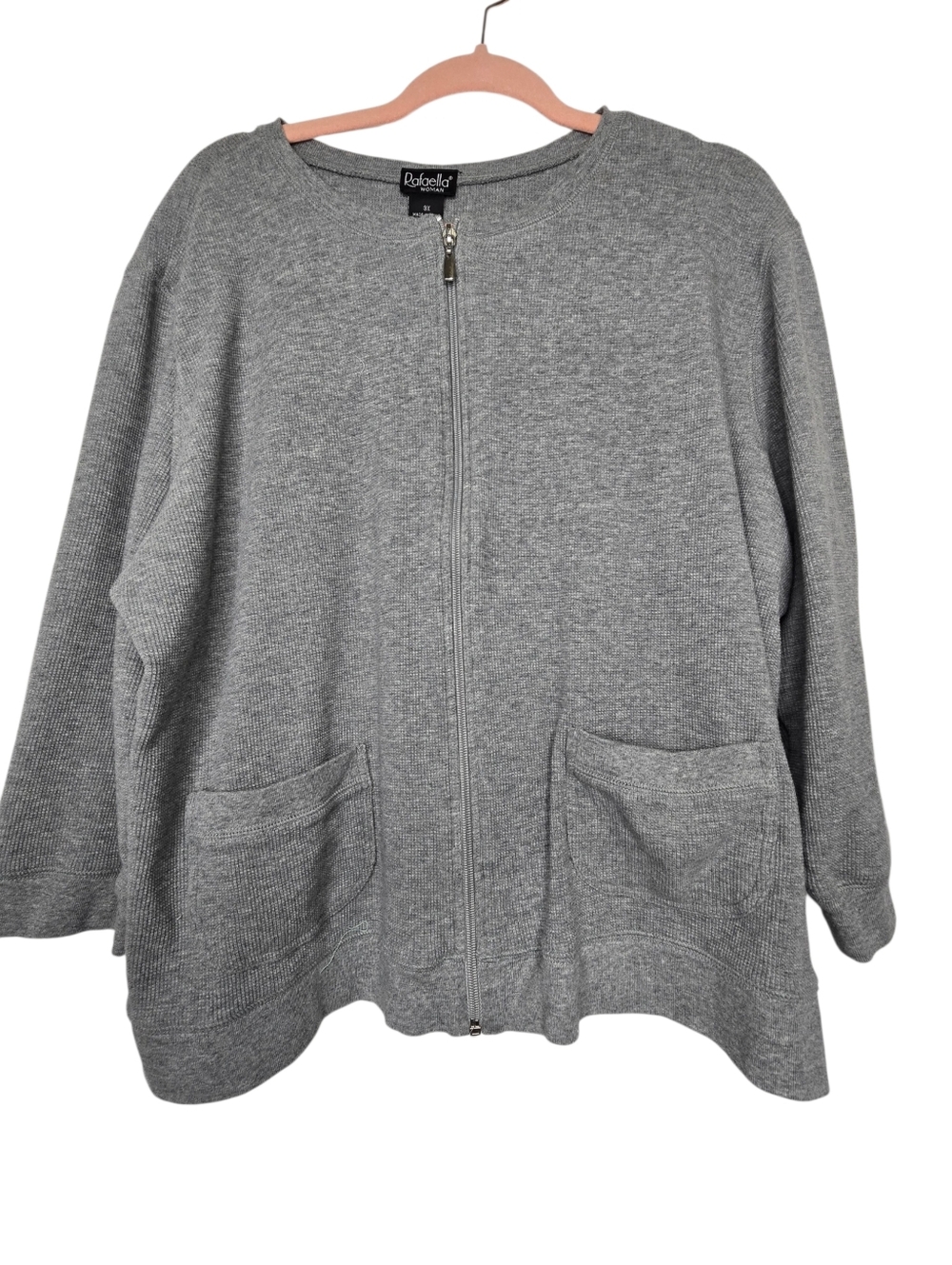Rafaella brand gray zip-up cardigan sweater with crew neck and front pockets